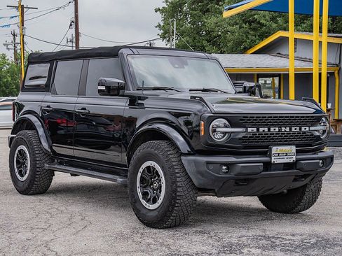 Used 2021 Ford Bronco Outer Banks AWD/4WD image 3