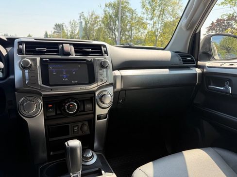 Used 2016 Toyota 4Runner SR5 Premium AWD/4WD image 26