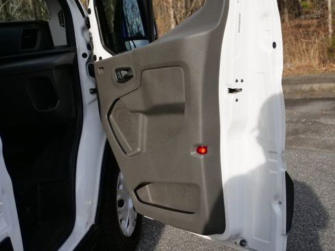 Used 2023 Ford Transit 350 XLT image 29