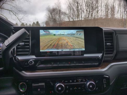 New 2026 GMC Sierra 3500 SLE w/ SLE Value Package image 11