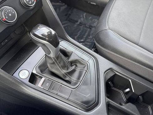 Used 2022 Volkswagen Taos SE image 15