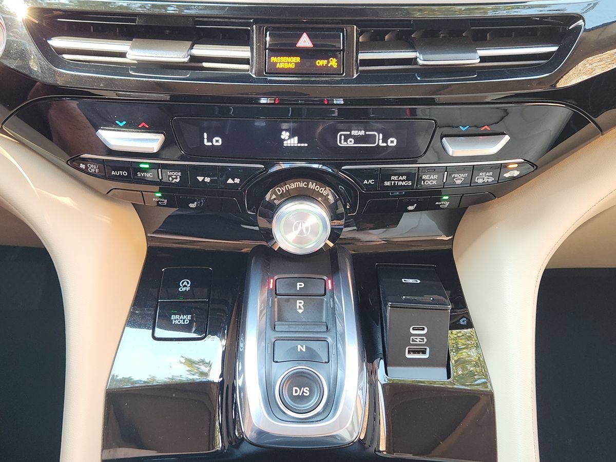 Used 2025 Acura MDX w/ Technology Package FWD image 26