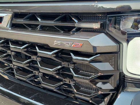 Used 2026 Chevrolet Silverado 1500 ZR2 AWD/4WD image 8