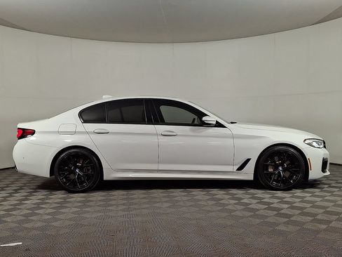 Certified 2023 BMW 530i xDrive w/ M Sport Package AWD/4WD image 10