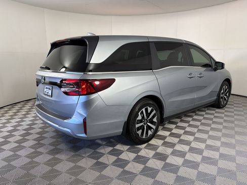 New 2026 Honda Odyssey EX-L image 9