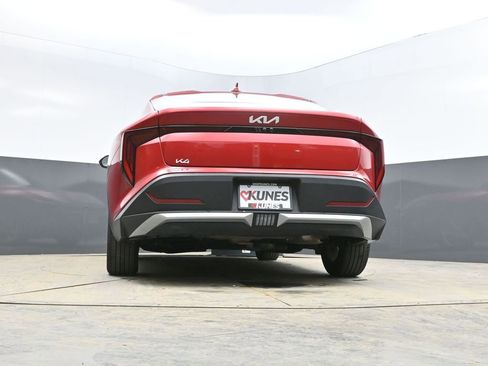 Used 2025 Kia K4 LXS image 31