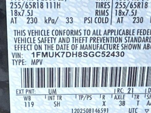 New 2025 Ford Explorer Active w/ Active Comfort Package image 31