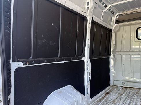 Used 2025 RAM ProMaster 2500 w/ Convenience Group FWD image 9