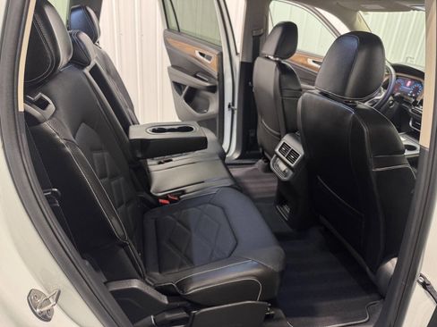 Used 2024 Volkswagen Atlas SE image 28