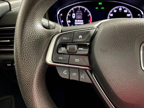 Used 2018 Honda Accord EX image 12