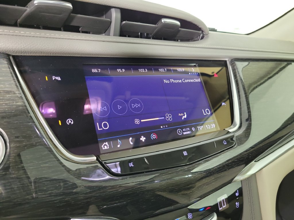 Used 2021 Cadillac XT6 Premium Luxury FWD image 29