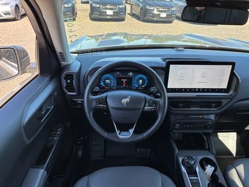 Used 2025 Ford Bronco Sport Badlands AWD/4WD image 7