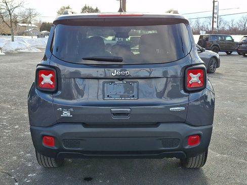 Certified 2022 Jeep Renegade Latitude image 5