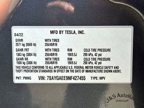 Used 2022 Tesla Model Y Long Range image 40