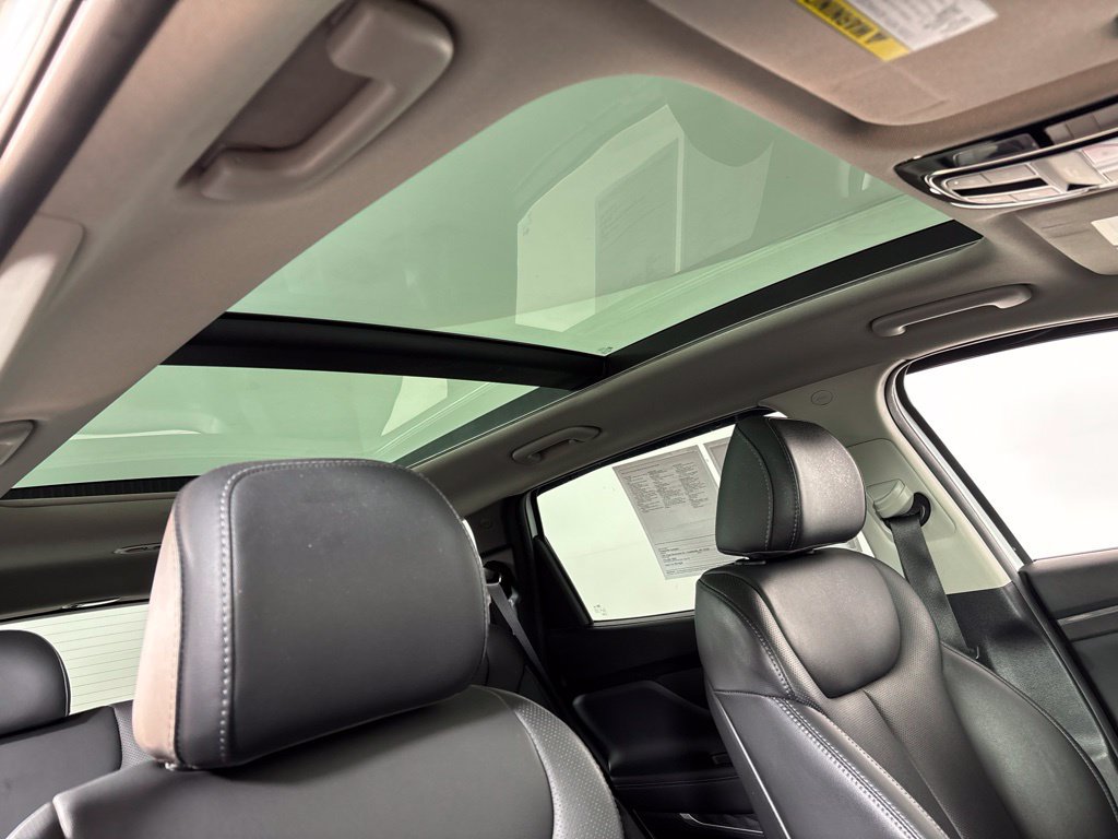 Used 2023 Hyundai Santa Fe SEL w/ Premium Package FWD image 11