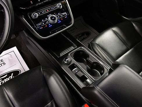 Used 2022 Lincoln Corsair AWD w/ Equipment Group 101A image 23