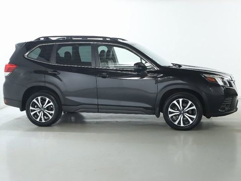 Certified 2022 Subaru Forester Limited image 11