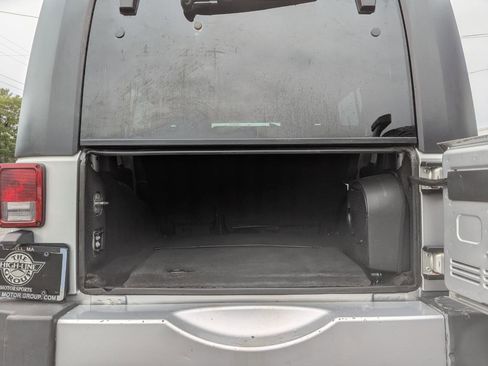 Used 2010 Jeep Wrangler Unlimited Sahara w/ Trailer Tow Group AWD/4WD image 42