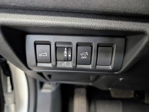 Used 2025 Subaru Outback Premium image 25