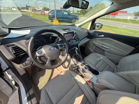 Used 2016 Ford C-MAX SEL w/ Equipment Group 301A FWD image 14