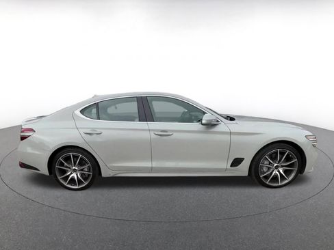Used 2025 Genesis G70 2.5T image 16