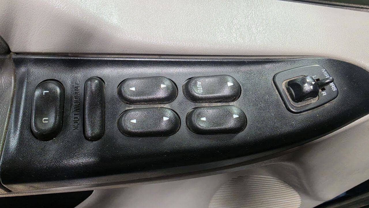 Used 2000 Ford F250 XLT RWD image 27