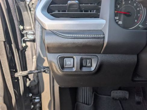 Used 2020 GMC Acadia SLT w/ Premium Package FWD image 11