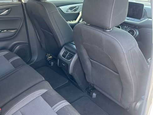Used 2025 Chevrolet Blazer LT AWD/4WD image 13