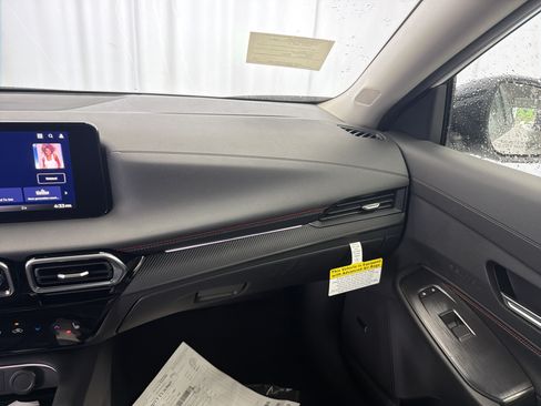New 2026 Nissan Sentra SR FWD image 12