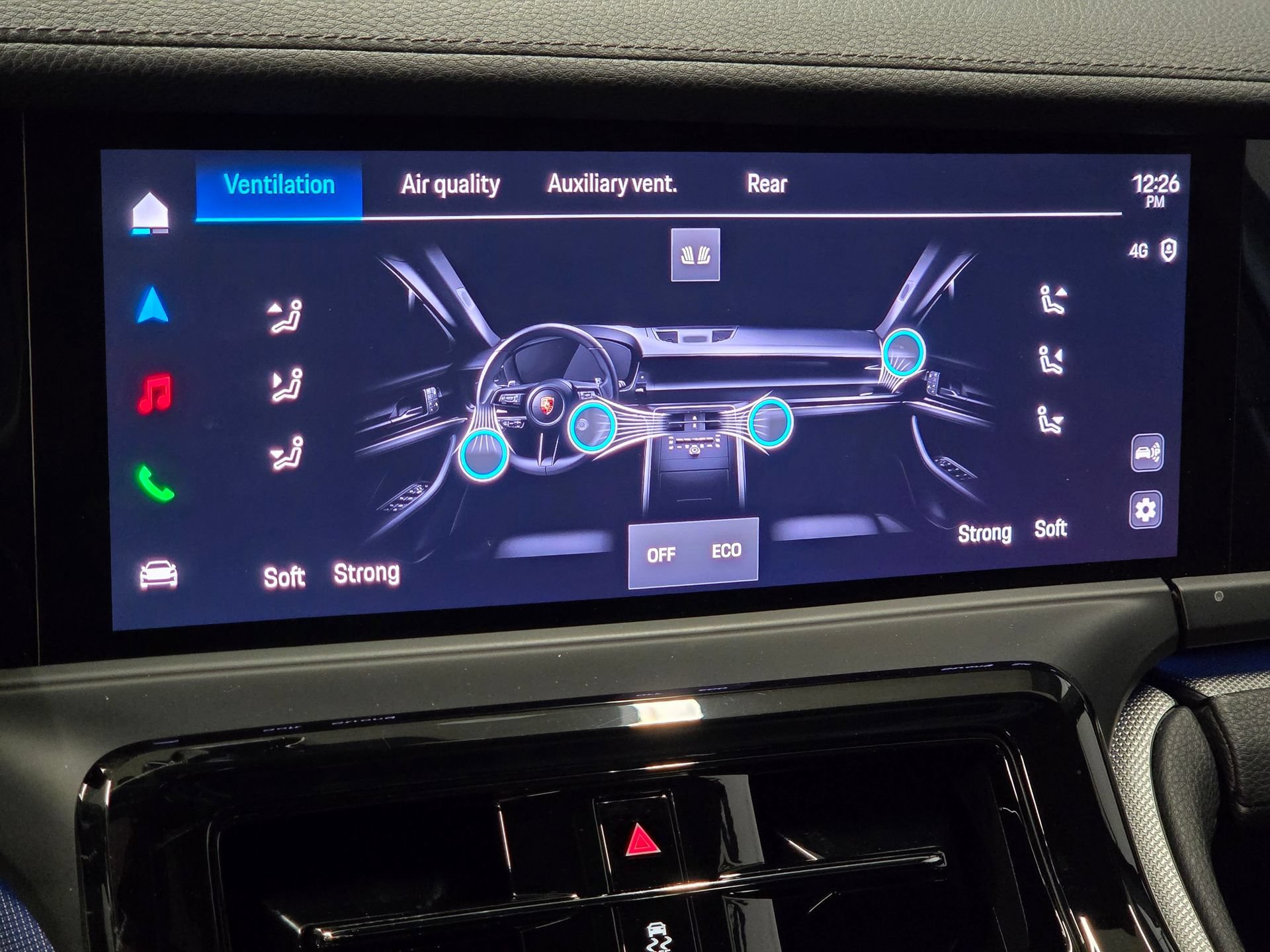 Certified 2025 Porsche Panamera image 23