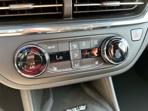 New 2026 Buick Envista Preferred image 18