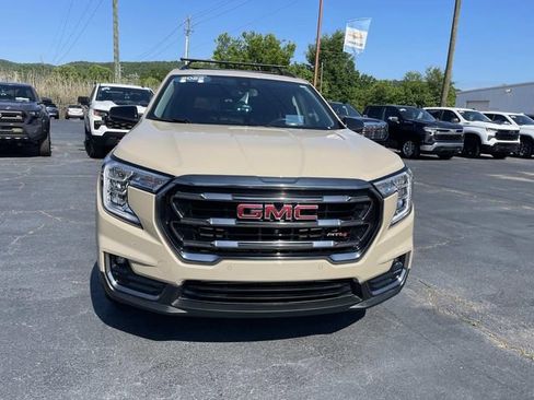 Certified 2022 GMC Terrain AT4 w/ Infotainment Package II AWD/4WD image 9