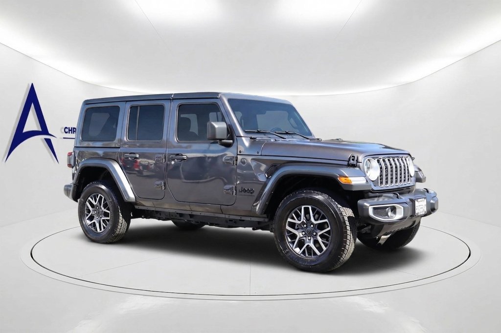 Certified 2025 Jeep Wrangler Unlimited Sahara AWD/4WD image 3