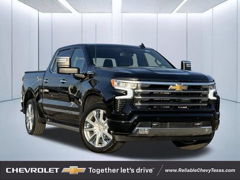 Used 2025 Chevrolet Silverado 1500 High Country w/ High Country Premium Package AWD/4WD image 1