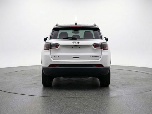 Used 2025 Jeep Compass Limited AWD/4WD image 7