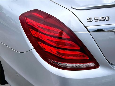 Used 2015 Mercedes-Benz S 550 Sedan image 26