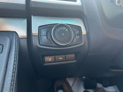 Used 2014 Ford Explorer XLT w/ Equipment Group 202A image 29