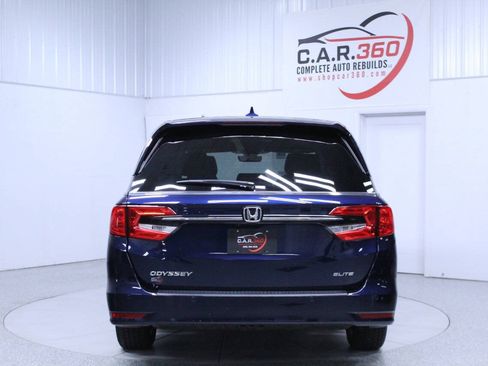 Used 2023 Honda Odyssey Elite image 5