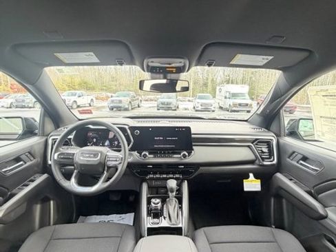 New 2026 GMC Canyon Elevation image 10