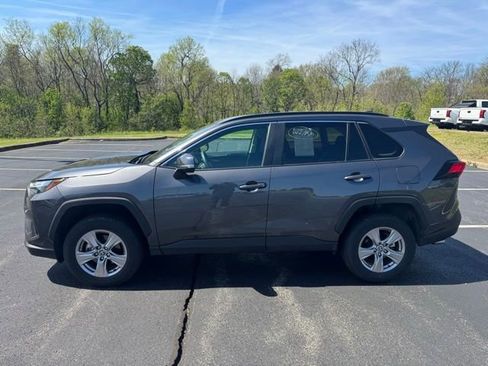 Used 2025 Toyota RAV4 XLE image 6