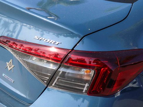Used 2025 Honda Civic Sport image 9