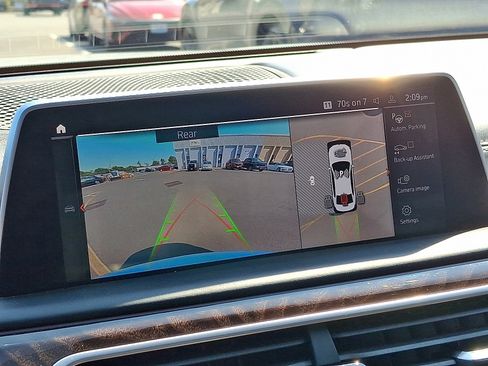 Used 2022 BMW 750i xDrive w/ Executive Package image 20