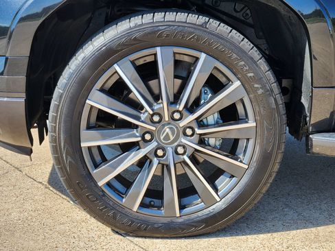 Used 2024 Lexus GX 550 w/ Accessory Package (Z1) AWD/4WD image 19