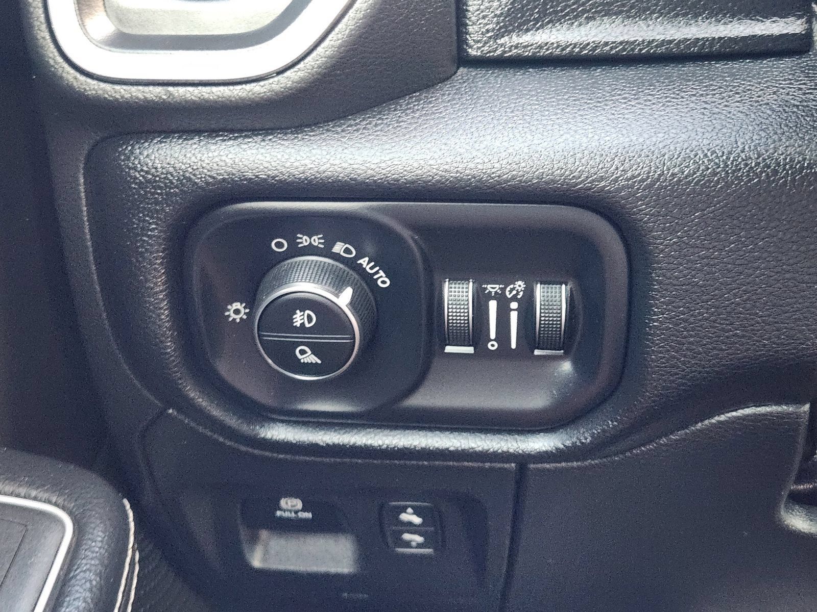 Used 2022 RAM 1500 Laramie w/ Sport Appearance Package RWD image 24