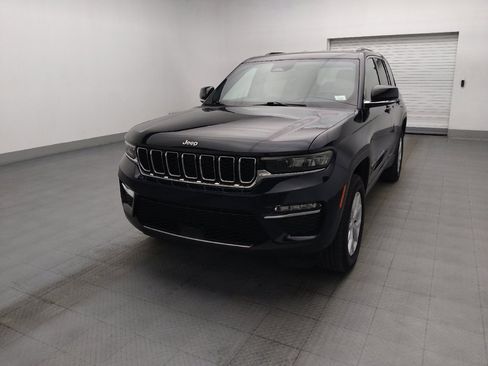 Used 2023 Jeep Grand Cherokee Limited RWD image 15