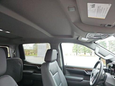 Used 2024 GMC Sierra 1500 Elevation w/ Elevation Premium Package image 13
