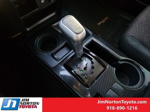 Used 2020 Toyota 4Runner TRD Off-Road image 23