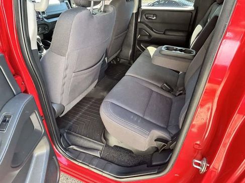 Used 2022 Nissan Frontier SV RWD image 8