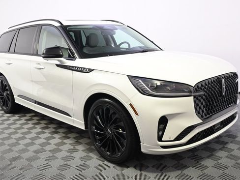 New 2026 Lincoln Aviator Reserve AWD/4WD image 8