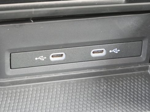 Certified 2025 Volkswagen Atlas SE AWD/4WD image 28